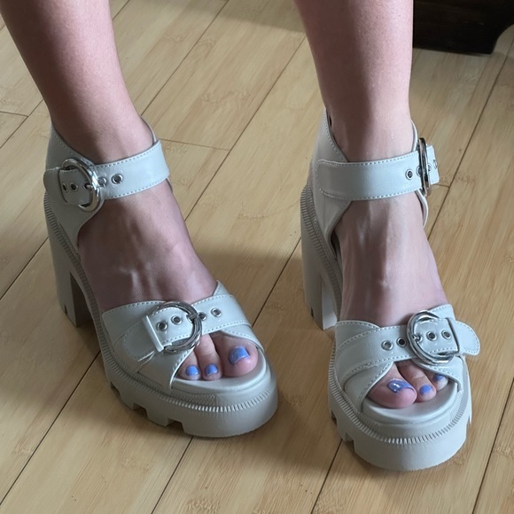 NWT Steve Madden platform Sandal - Picture 5 of 6